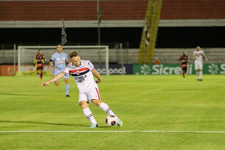 Irreconhecível: Botafogo sofre a segunda derrota consecutiva e se complica na classificação