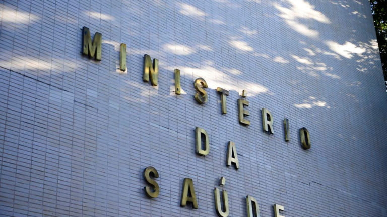 Remédios e outros insumos atendem cerca de 4,5 mil pessoas durante um mês.