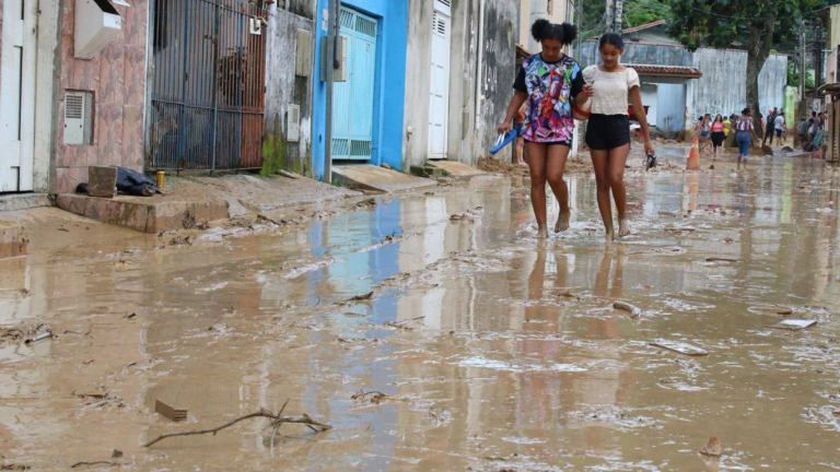 Governo de SP prepara saída marítima para turistas