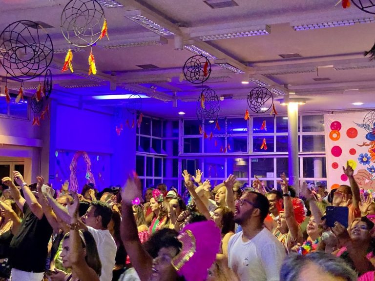 Carnaval 2023 da Recra terá a bateria da Escola de Samba da Mangueira.