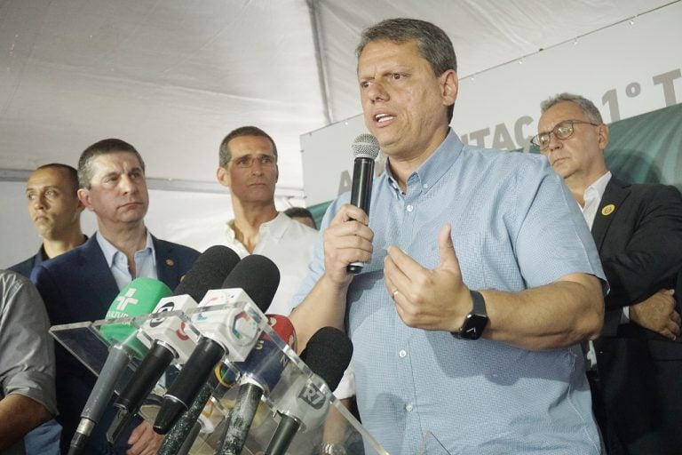 Tarcísio de Freitas afirma que contrato com a ViaMobilidade não será rescindido