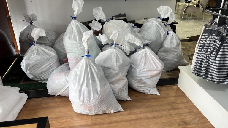 Depois de investigar sobre possível contrabando de vinho, Receita apreende R$ 200 mil em roupas de grife em Ribeirão