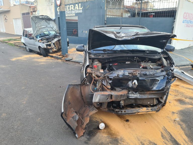 Motorista é detido por suspeita de embriaguez após acidente envolvendo dois carros na zona Norte
