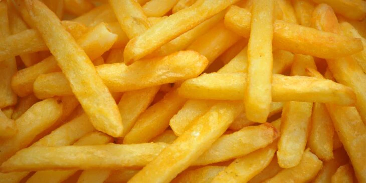 McDonald’s vai trocar batatas fritas por mix de legumes na França