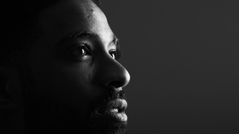 Restaurante é condenado por discriminação racial