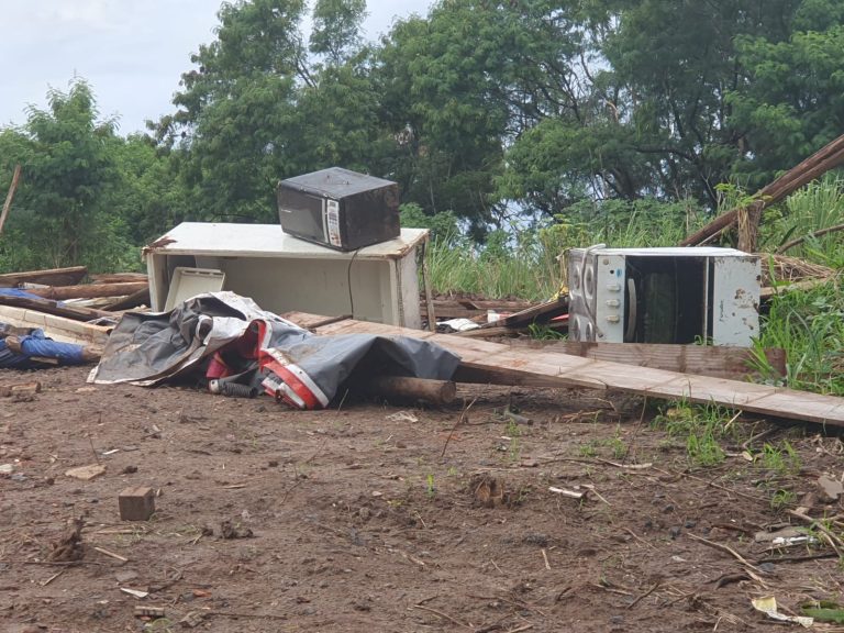 Vídeo | GCM desocupa região com habitações irregulares no bairro Vila Elisa
