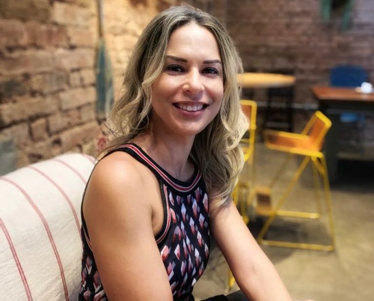 Conheça Perla Muller, advogada e professora que assumiu como vereadora suplente em Ribeirão Preto