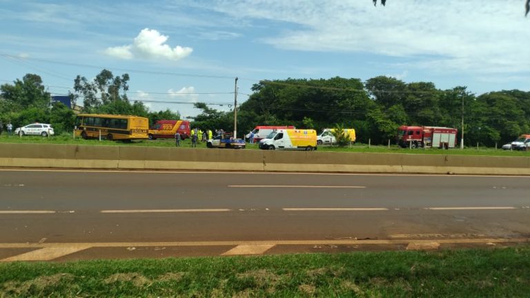Urgente: Motorista morre após sofrer mal súbito e perder o controle de ônibus escolar em Sertãozinho
