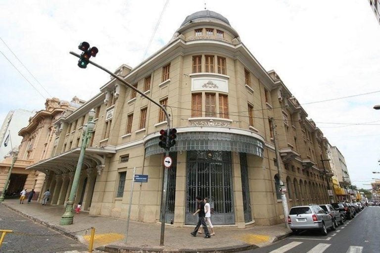 Últimos dias de inscrição das atividades da Escola de Arte do Bosque