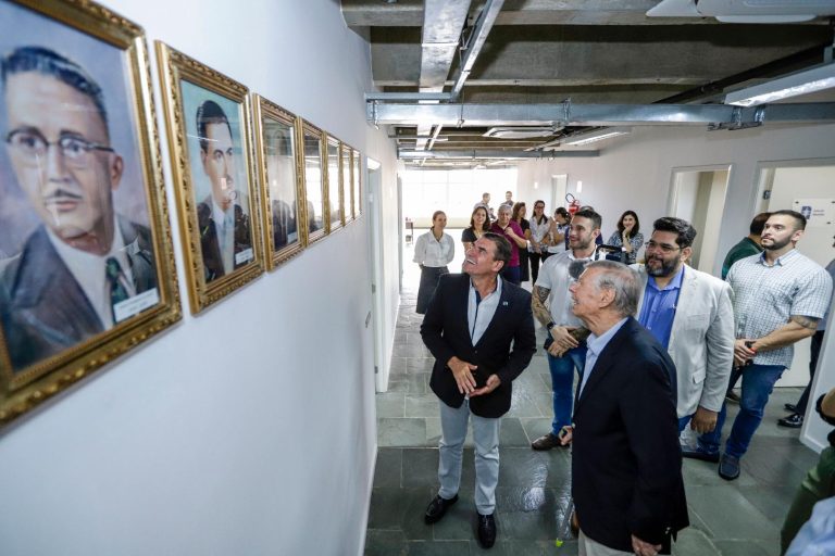 Memória preservada: Prefeitura inaugura galeria com fotos de prefeitos de Ribeirão desde o império