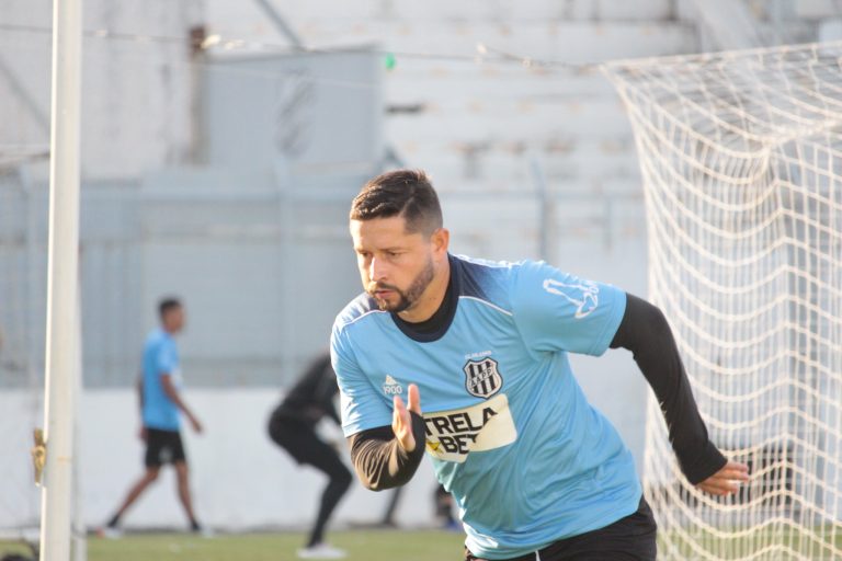 Álvaro JR - Ponte Press