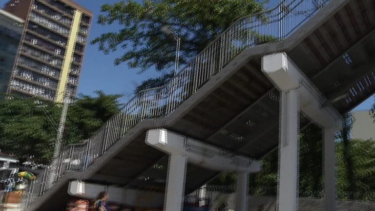 FIM DOS PROBLEMAS? PASSARELA DA ALFÂNDEGA REABRE COM MUDANÇAS