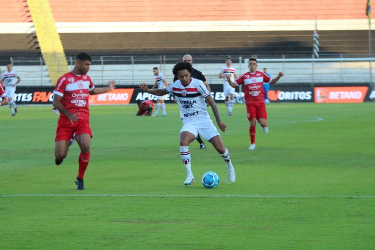 Botafogo vence CRB