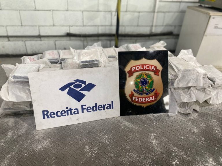 Polícia Federal e Receita Federal apreendem 199Kg de cocaína no Porto de Santos