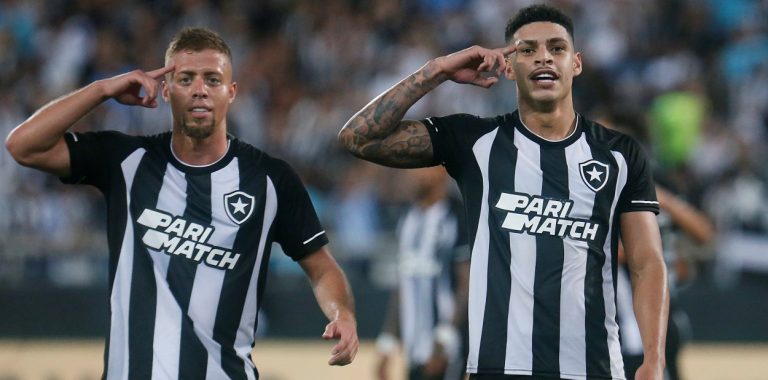 Botafogo vence o América-MG e aumenta vantagem na liderança do Brasileirão