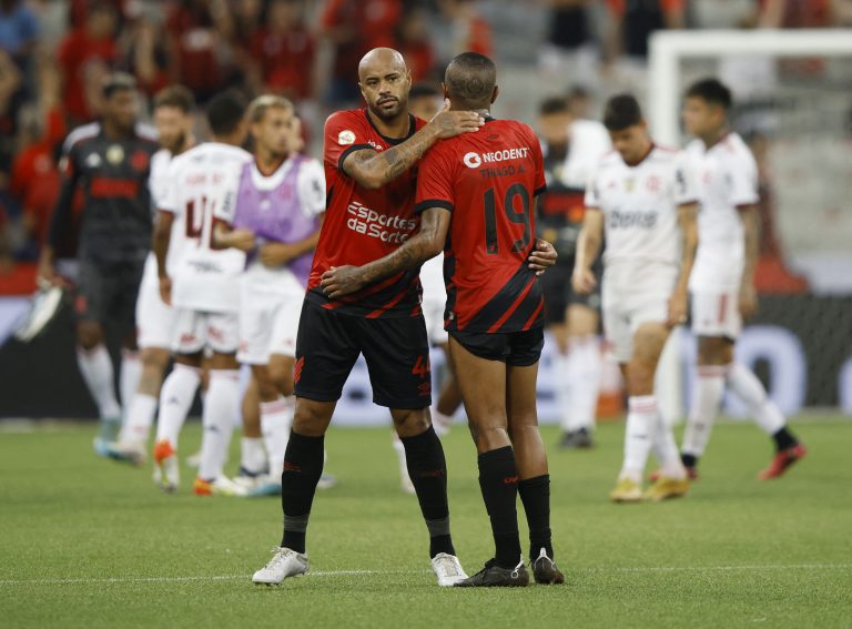 Athletico Paranaense e Flamengo, na Arena da Baixada | Foto: REUTERS/Rodolfo Buhrer
