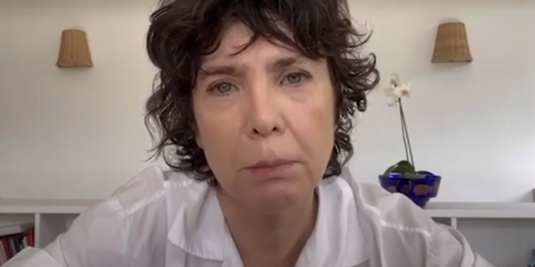 Adriana Calcanhoto comenta Rita Lee; assista