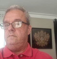 Fim do mistério: conheça a identidade secreta de Paulo Sartre