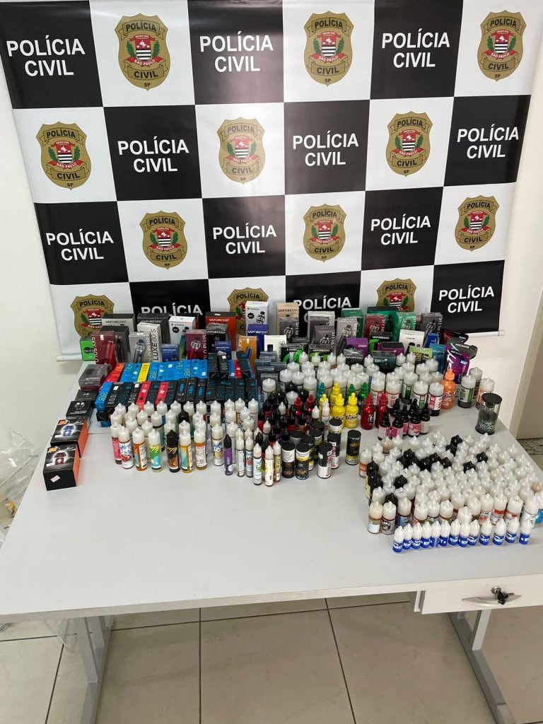 Operação policial apreende 500 cigarros eletrônicos