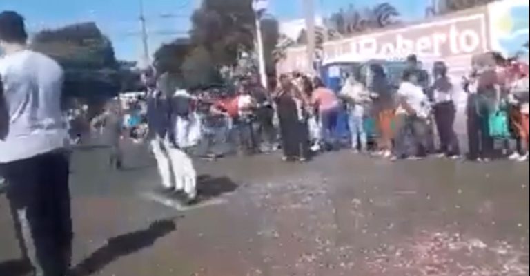 Pessoas ficam feridas após ataque de boi em evento da região