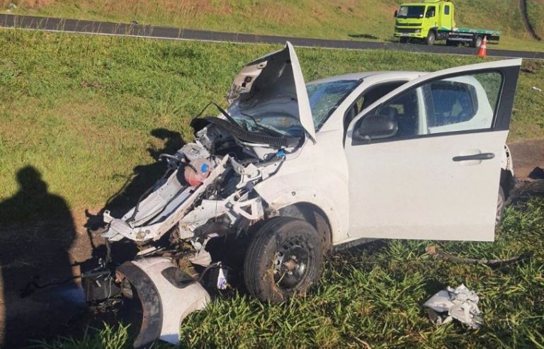 Cochilo ao volante termina em grave acidente na região