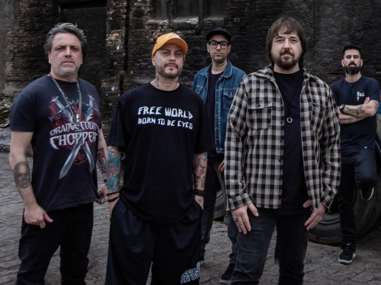 Final do Concurso de Bandas do João Rock recebe turnê de 30 anos do Charlie Brown Jr. com integrantes da formação original.