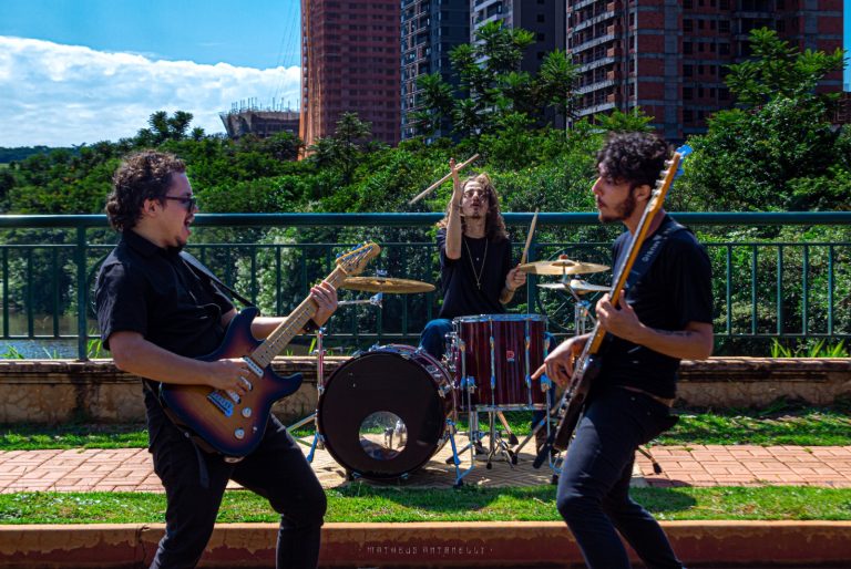 Pantera Sessions é palco de shows com muita música de artistas locais.