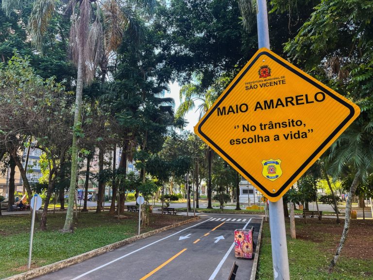 Praça 22 de Janeiro traz atividades de educação no trânsito para crianças celebrando Maio Amarelo
