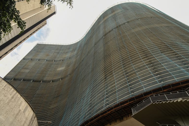 Após 12 anos, fachada do Copan será reformada; obra custará R$ 16 milhões