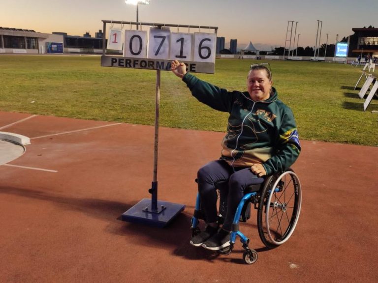 Com direito a recorde mundial, Beth Gomes é campeã brasileira no paratletismo