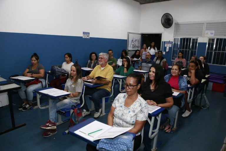 Guarujá abre inscrições para 100 vagas em cursos nos Caecs a partir de segunda-feira (5)
