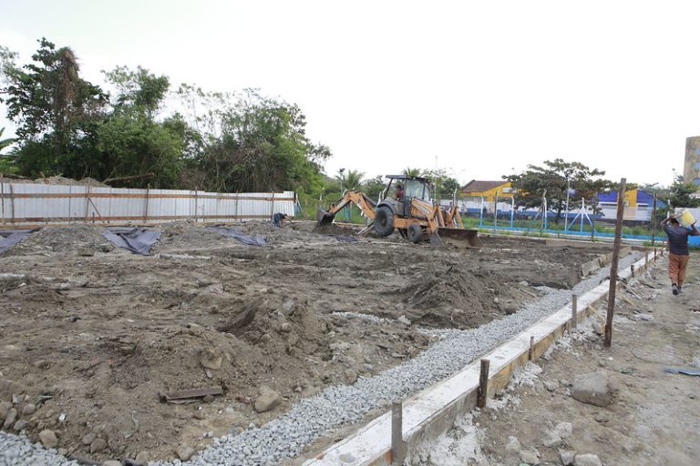 Guarujá vai contar com campo de futebol society para a população