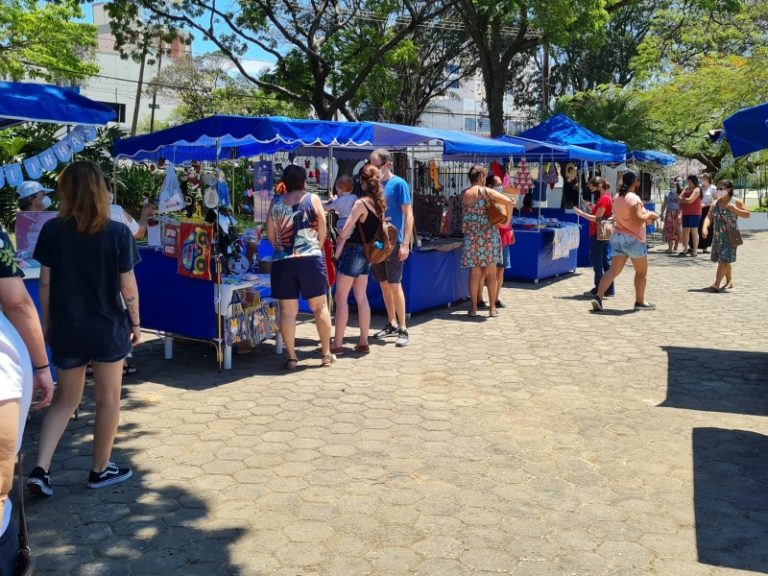 Feira “Arte na Praça” tem programação cultural em Valinhos
