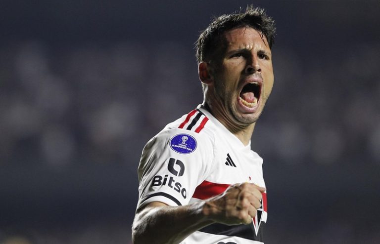 São Paulo goleia Tolima e avança na Copa Sul-Americana