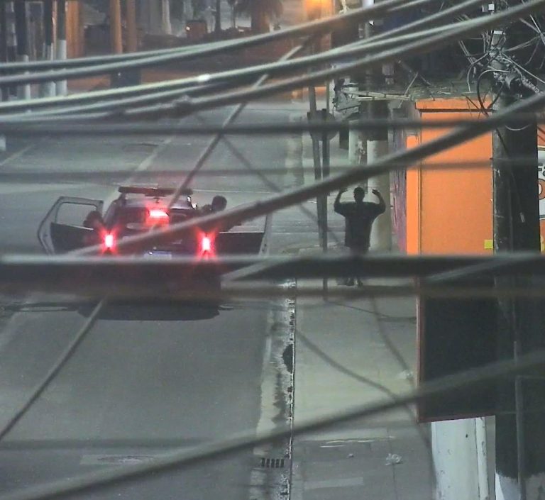 Guarda de Santos prende homem acusado de furto no Centro