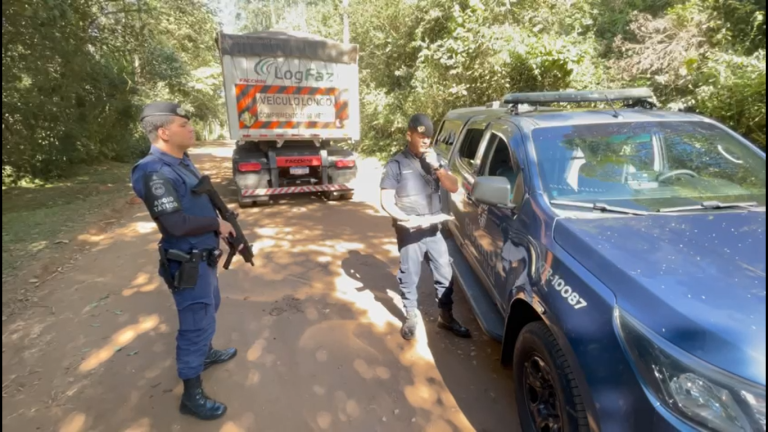 Caminhão roubado é encontrado em Jundiaí