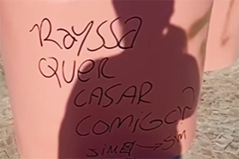 Píer recém inaugurado de São Vicente é alvo de vandalismo