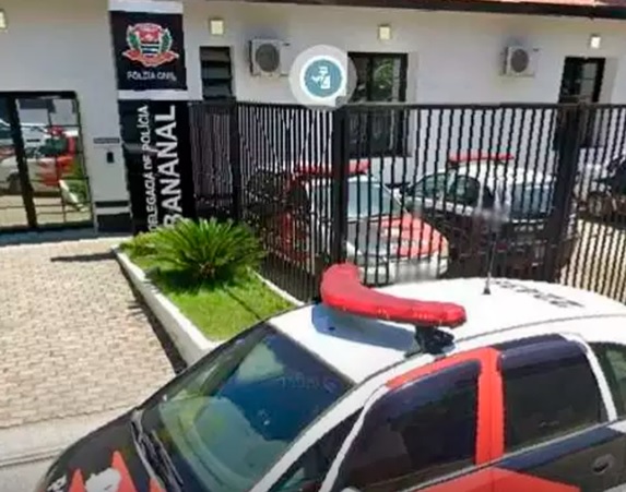 Homem ateia fogo à esposa em Bananal