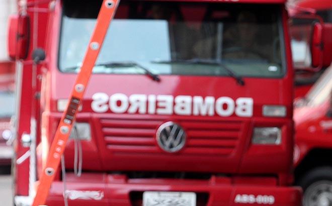 Cômodo de casa pega fogo e homem de 46 anos morre no incêndio