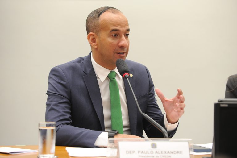 Deputado Paulo Alexandre Barbosa fala dos investimentos e novidades para a Baixada Santista