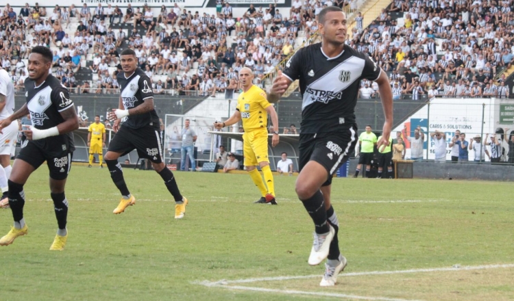 Mateus Silva destaca período de preparação, e confia em crescimento da Ponte Preta