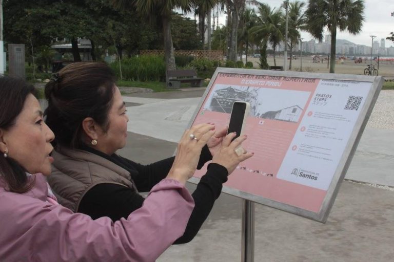 Público pode “ver” o Kasato Maru no Quebra-Mar de Santos