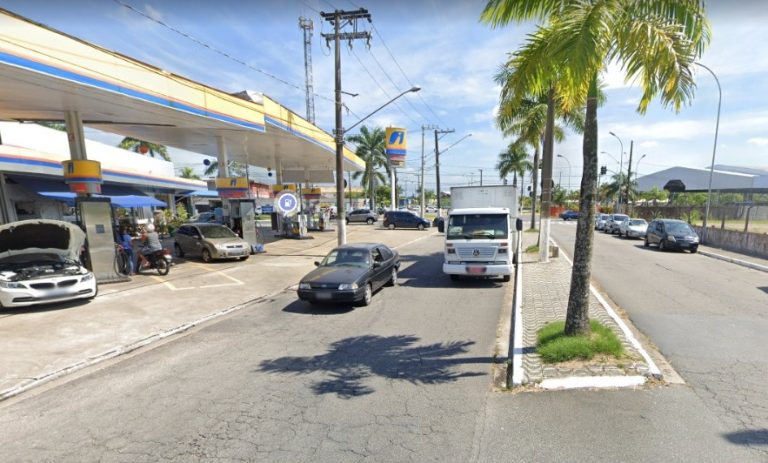 Motorista foge de posto de combustível sem pagar o abastecimento no Litoral e é detido
