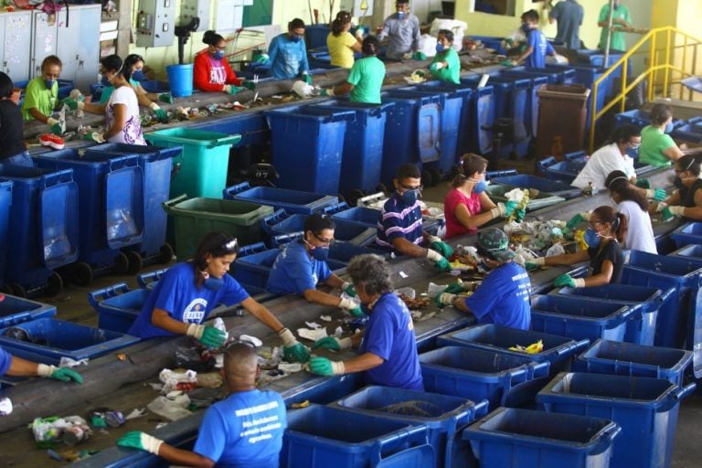 Junho é o mês da reciclagem de lixo: saiba como separar seus descartes corretamente e, assim, ajudar a mudar a realidade do meio ambiente
