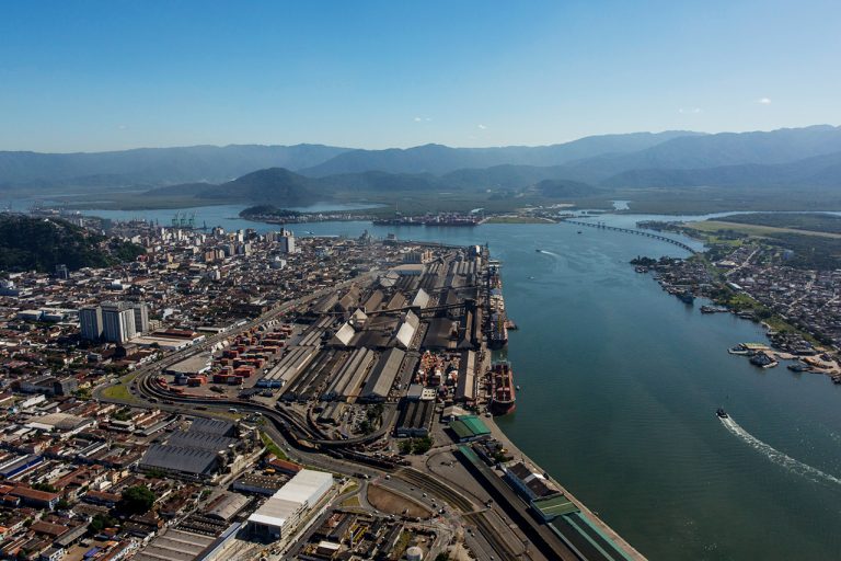 Encontro na ACS Santos debate os acessos ao Porto de Santos