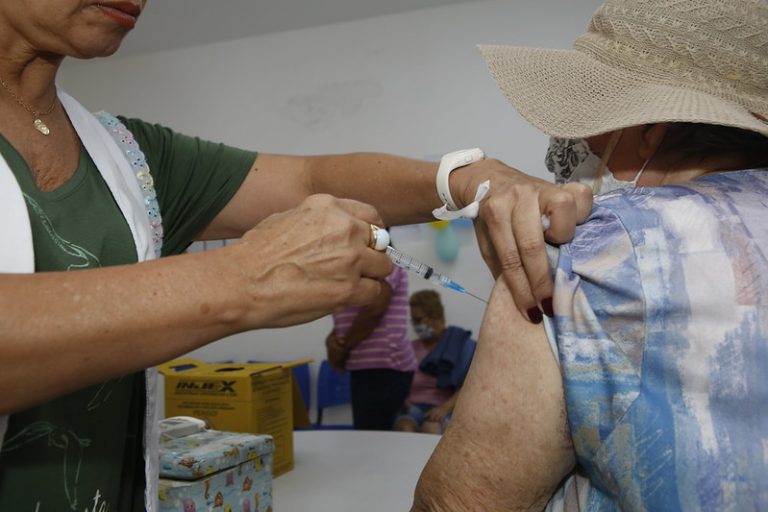 Campanha de vacina contra a gripe é prorrogada até o fim de julho