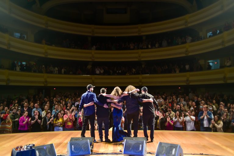 Ana Cañas canta Belchior no Theatro Pedro II em Ribeirão Preto – SP confira as imagens desse espetáculo inesquecível