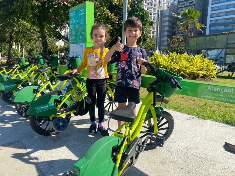 Criançada se diverte a beça com o Bike Santos Kids