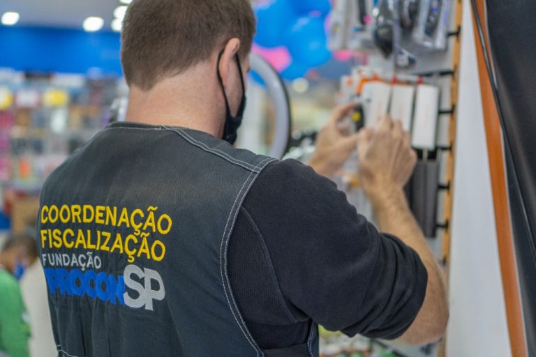 Loja de cosméticos em Bertioga é autuada pelo Procon