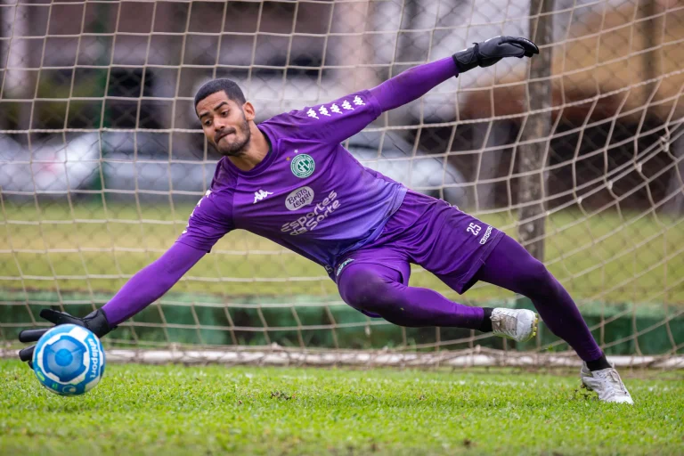 Guarani confirma saída de Tony para o futebol árabe
